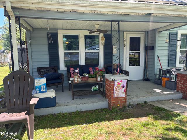 219 Oak Street, Mountain City, TN 37683