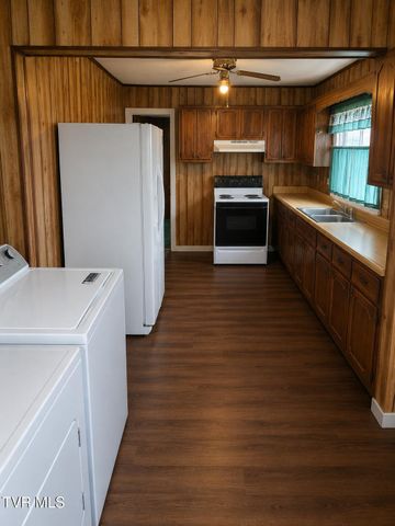 219 Oak Street, Mountain City, TN 37683