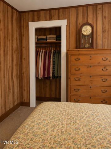 219 Oak Street, Mountain City, TN 37683