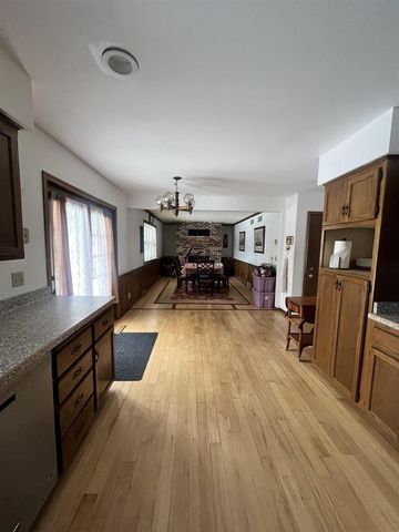 5026 Piccadilly Drive, Madison, WI 53714