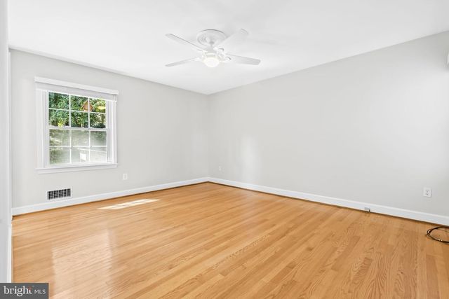 3548 N VALLEY ST, Arlington, VA 22207