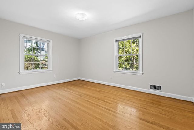 3548 N VALLEY ST, Arlington, VA 22207