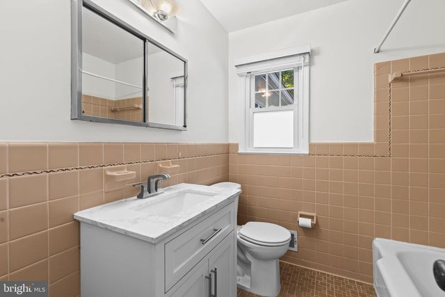 3548 N VALLEY ST, Arlington, VA 22207
