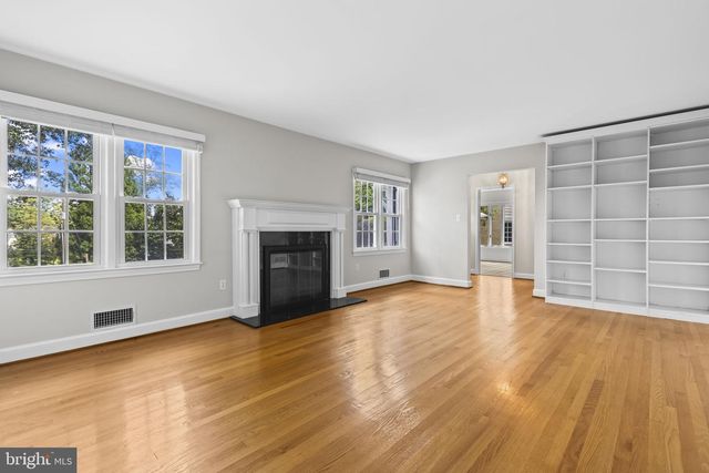 3548 N VALLEY ST, Arlington, VA 22207