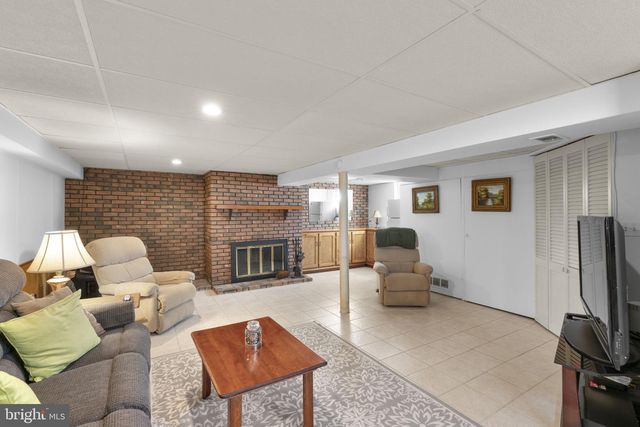 943 HOMBERG AVE, Baltimore, MD 21221