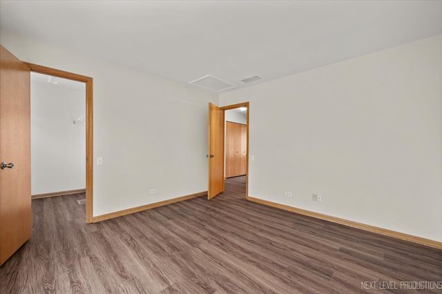 1916 Middlebury Drive 1916, Aurora, IL 60503