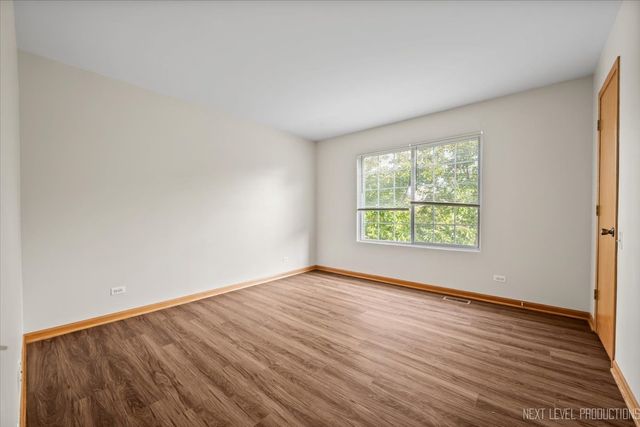 1916 Middlebury Drive 1916, Aurora, IL 60503