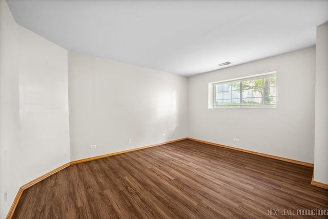 1916 Middlebury Drive 1916, Aurora, IL 60503