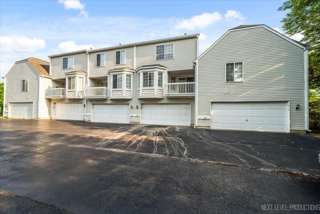 1916 Middlebury Drive 1916, Aurora, IL 60503