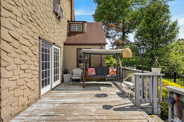 66 Walter Avenue, Hicksville, NY 11801