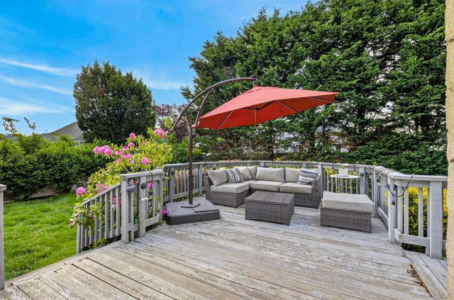 66 Walter Avenue, Hicksville, NY 11801