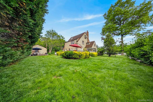 66 Walter Avenue, Hicksville, NY 11801