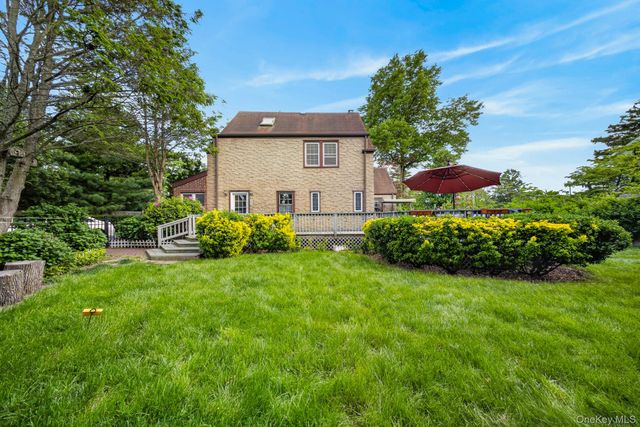 66 Walter Avenue, Hicksville, NY 11801