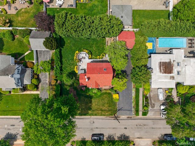 66 Walter Avenue, Hicksville, NY 11801