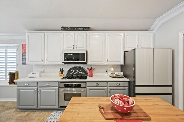 12226 Fall River Pass Lane, Humble, TX 77346