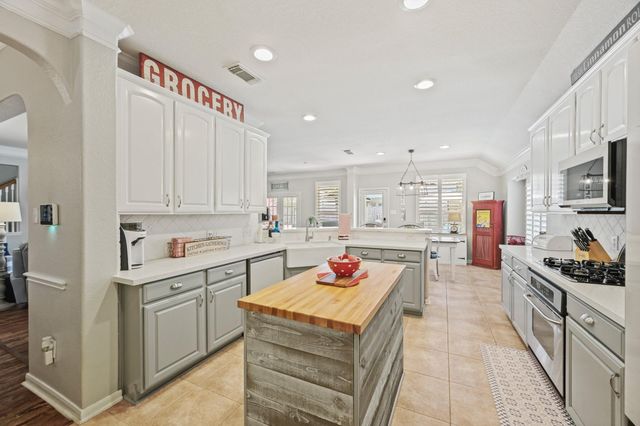 12226 Fall River Pass Lane, Humble, TX 77346