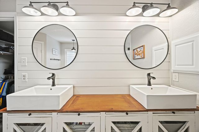 12226 Fall River Pass Lane, Humble, TX 77346