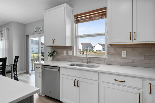 7393 McQueen Drive NW, Pickerington, OH 43147