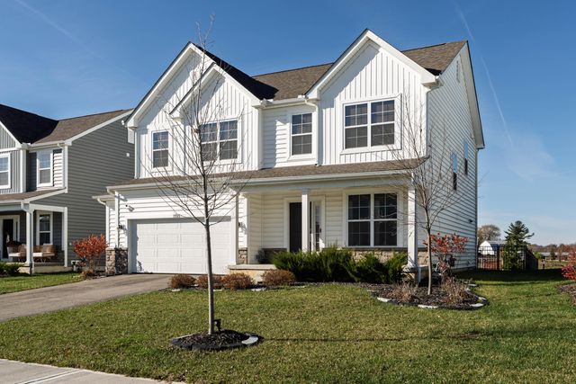 7393 McQueen Drive NW, Pickerington, OH 43147