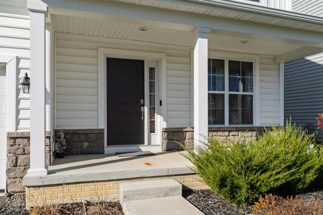 7393 McQueen Drive NW, Pickerington, OH 43147