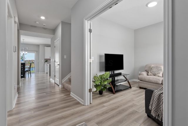 7393 McQueen Drive NW, Pickerington, OH 43147