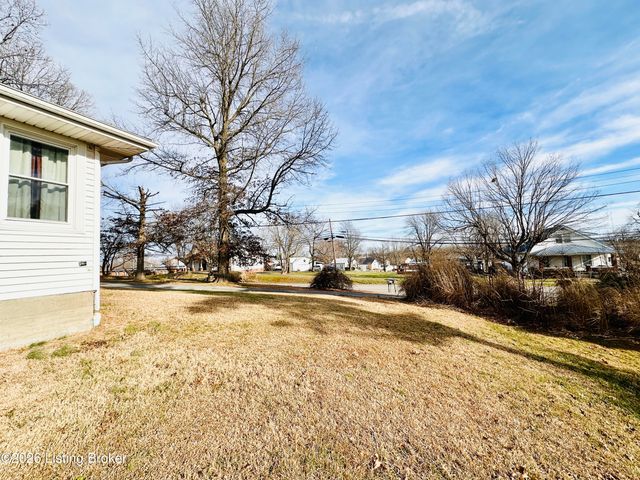 904 Brandenburg Rd, Leitchfield, KY 42754