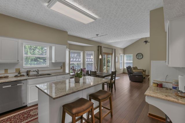 6050 Tuswell Drive, Dublin, OH 43016
