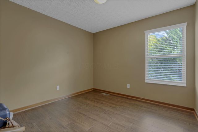 6050 Tuswell Drive, Dublin, OH 43016