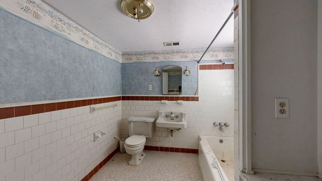 1214 14th Street, Phenix City, AL 36867