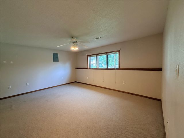 219 Walnut Drive, Martensdale, IA 50160