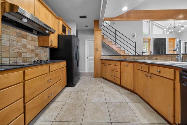 16532 Indian Ridge, Bullard, TX 75757