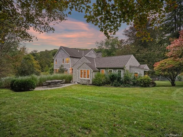 10 Hickory Lane, Bedford, NY 10506