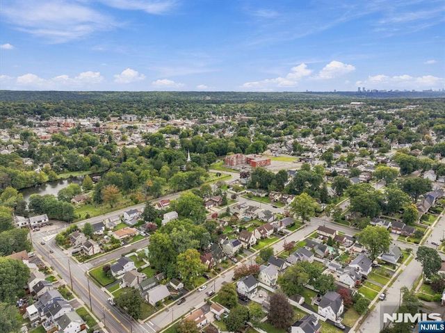 93 Stoughton Street, Bergenfield, NJ 07621