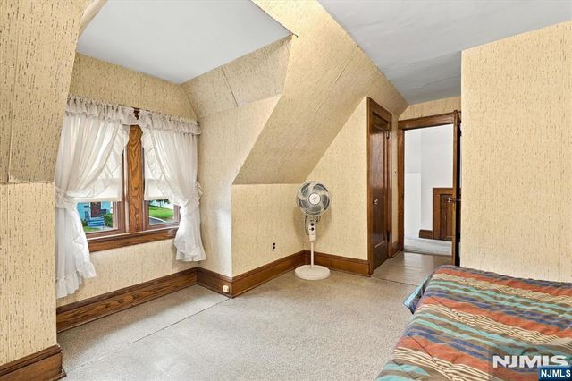 93 Stoughton Street, Bergenfield, NJ 07621
