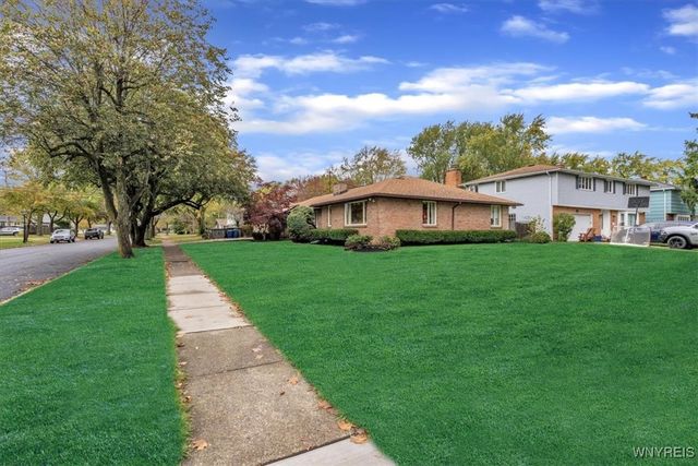 30 Batavia Drive, Amherst, NY 14221