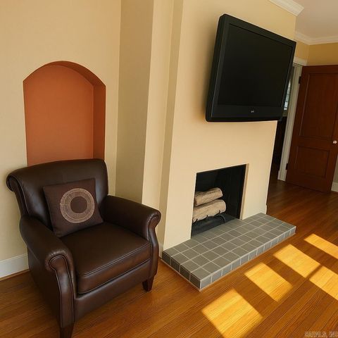 409 W H Avenue, North Little Rock, AR 72116