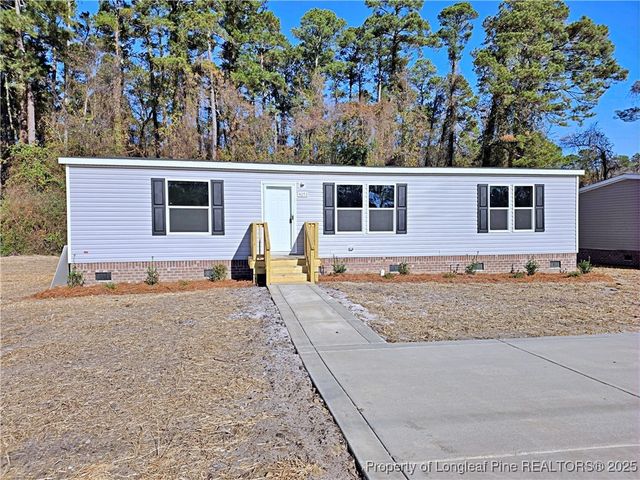 4053 Lodge Drive, Wade, NC 28395