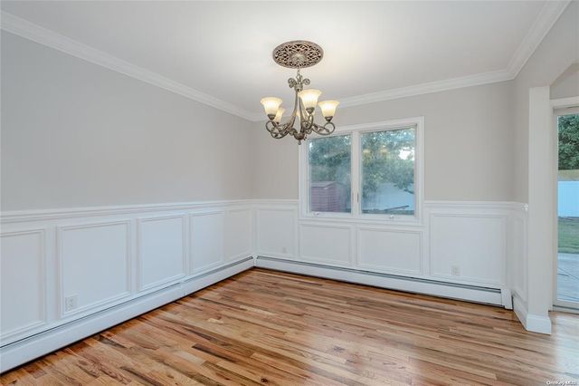 240 W 21st Street, Deer Park, NY 11729