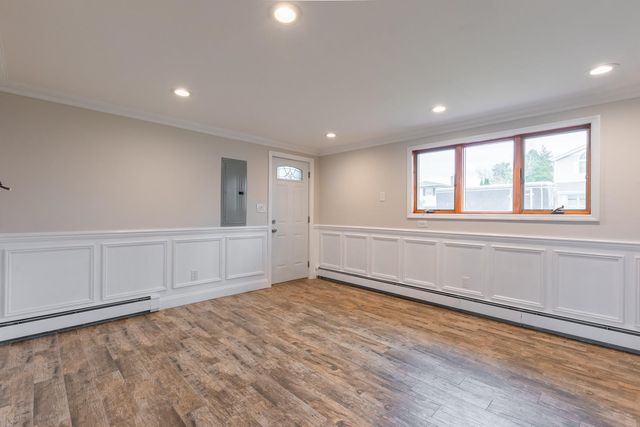 240 W 21st Street, Deer Park, NY 11729
