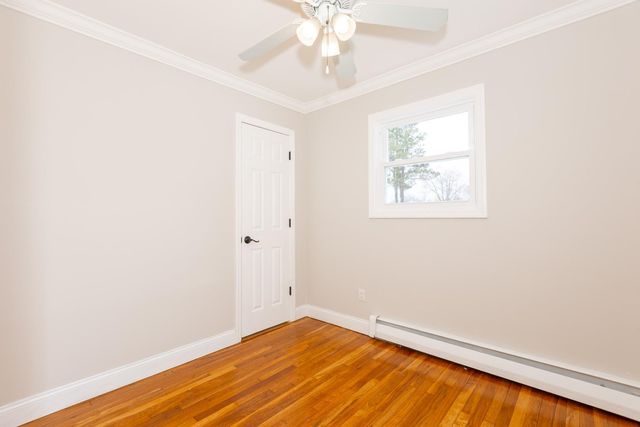240 W 21st Street, Deer Park, NY 11729
