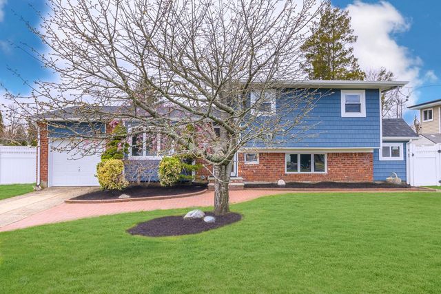240 W 21st Street, Deer Park, NY 11729