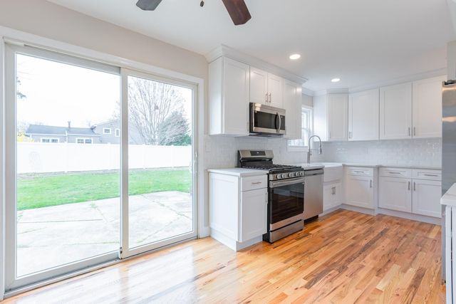 240 W 21st Street, Deer Park, NY 11729
