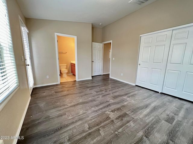 5911 S 35th Place, Phoenix, AZ 85040