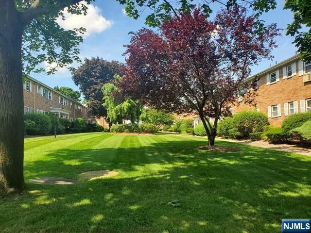 2-18 Virginia Drive B, Fair Lawn, NJ 07410