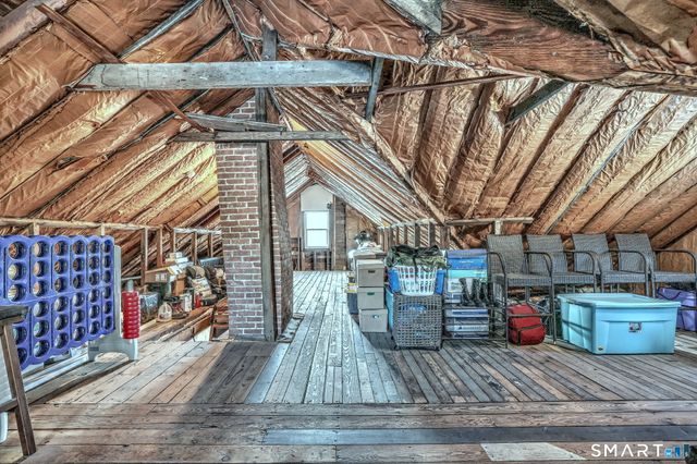 7 East Lake Road, Trumbull, CT 06611