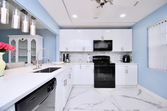 23301 Barlake Drive 23, Boca Raton, FL 33433