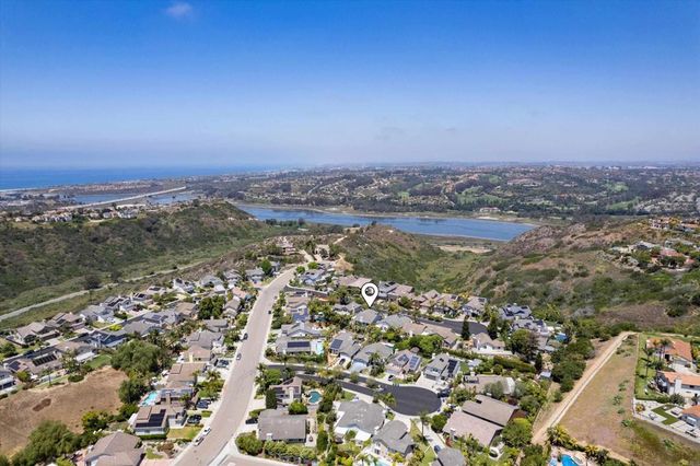 1821 Hawk View Drive, Encinitas, CA 92024
