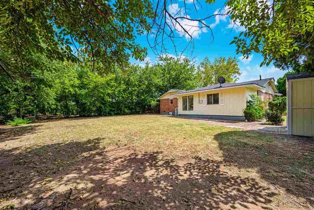 4205 NW Santa Fe Ave, Lawton, OK 73505