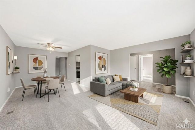 11901 Rosevalley Lane, St Louis, MO 63138