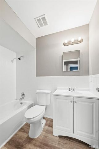 11901 Rosevalley Lane, St Louis, MO 63138